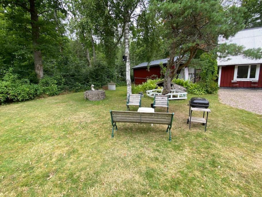 Laettstaedad Stuga Med Bastu Och Inkluderande Kanot Odensjo Extérieur photo